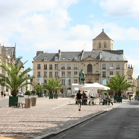 アパート Le Jardin - Pl St Sauveur - Hypercentre *