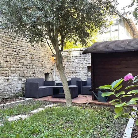 Le Jardin - Pl St Sauveur - Hypercentre アパート