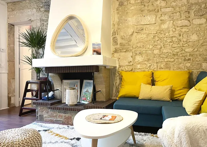 Le Jardin - Pl St Sauveur - Hypercentre * カーン