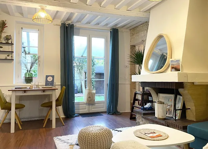 Le Jardin - Pl St Sauveur - Hypercentre アパート