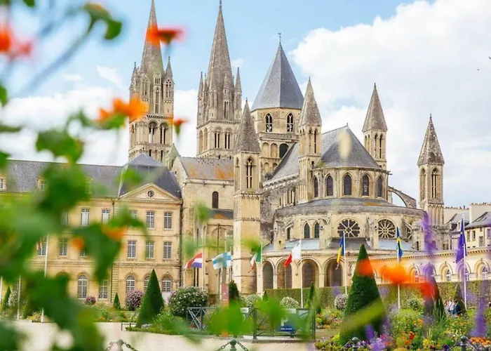 Le Jardin - Pl St Sauveur - Hypercentre カーン